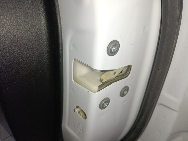 Recambio de cerradura puerta trasera derecha para suzuki vitara (ly) 1.6 ddis allgrip (apk 416d) referencia OEM IAM   