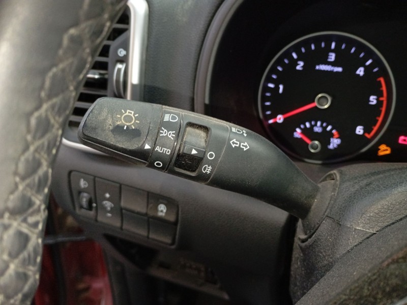 Recambio de mando intermitentes para kia sportage iv (ql, qle) 1.6 crdi referencia OEM IAM   
