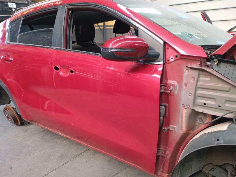 Recambio de puerta delantera derecha para kia sportage iv (ql, qle) 1.6 crdi referencia OEM IAM   