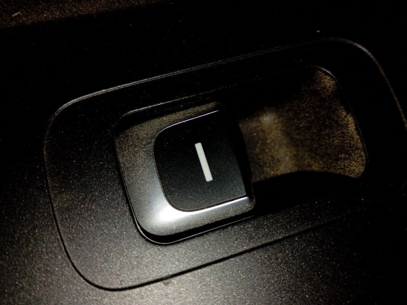 Recambio de mando elevalunas trasero izquierdo para kia sportage iv (ql, qle) 1.6 crdi referencia OEM IAM   
