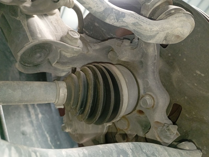 Recambio de mangueta delantera derecha para kia sportage iv (ql, qle) 1.6 crdi referencia OEM IAM   