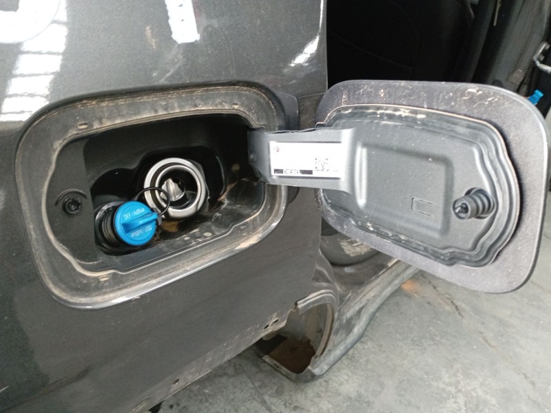 Recambio de tapa exterior combustible para jeep compass (mp, m6, mv, m7) 2.0 crd 4x4 referencia OEM IAM   