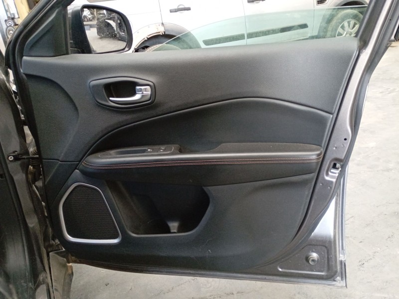 Recambio de guarnecido puerta delantera derecha para jeep compass (mp, m6, mv, m7) 2.0 crd 4x4 referencia OEM IAM   