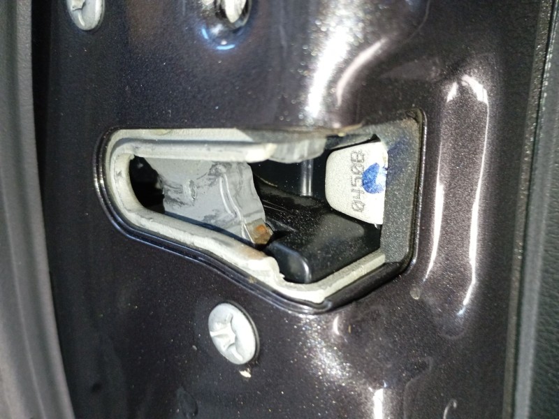 Recambio de cerradura puerta trasera izquierda para jeep compass (mp, m6, mv, m7) 2.0 crd 4x4 referencia OEM IAM   