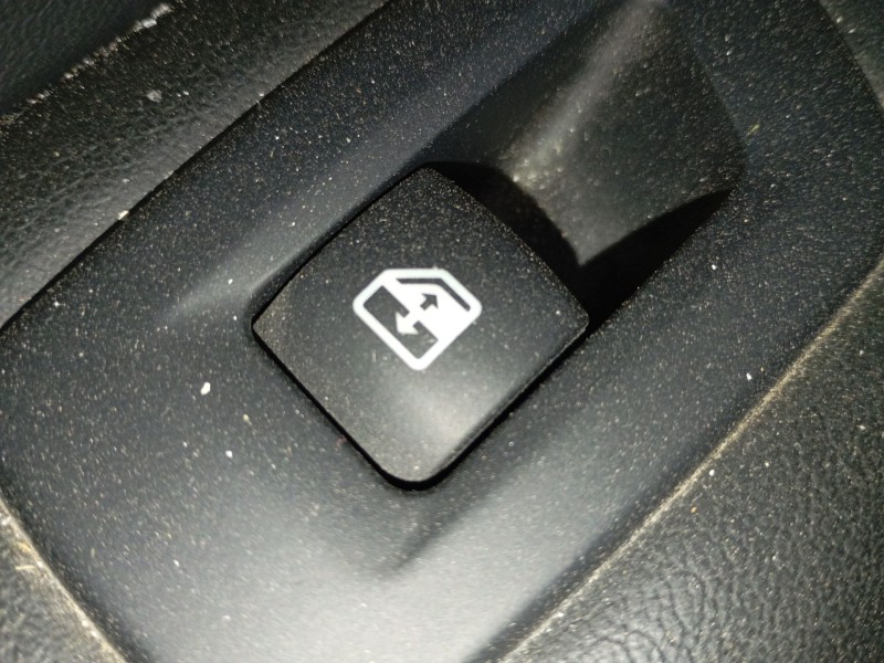 Recambio de mando elevalunas trasero izquierdo para jeep compass (mp, m6, mv, m7) 2.0 crd 4x4 referencia OEM IAM   