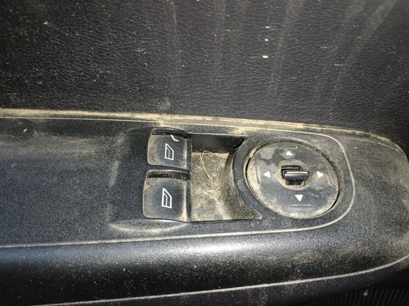 Recambio de mando elevalunas delantero izquierdo para ford tourneo courier b460 monospace 1.5 tdci referencia OEM IAM   