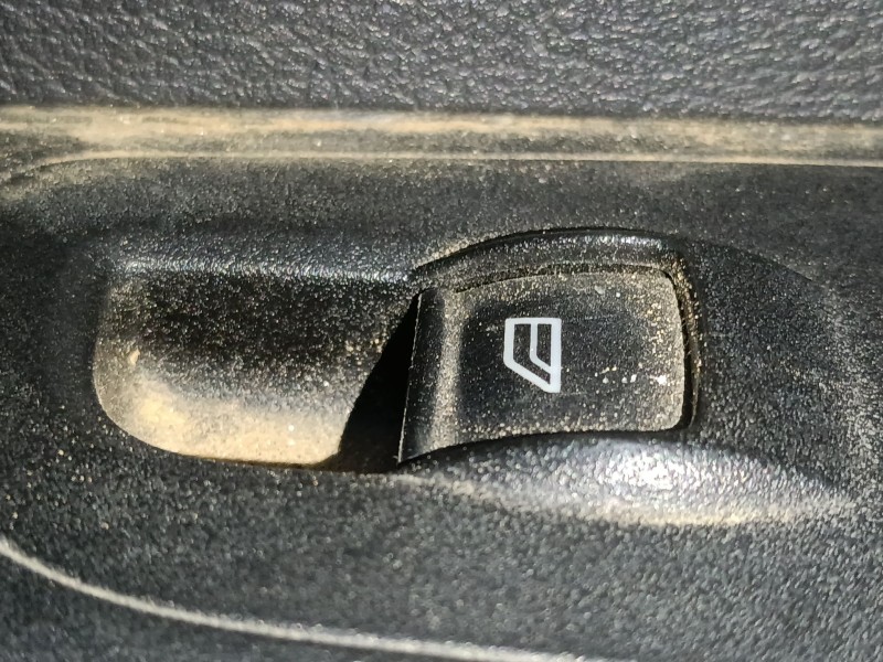 Recambio de mando elevalunas delantero derecho para ford tourneo courier b460 monospace 1.5 tdci referencia OEM IAM   