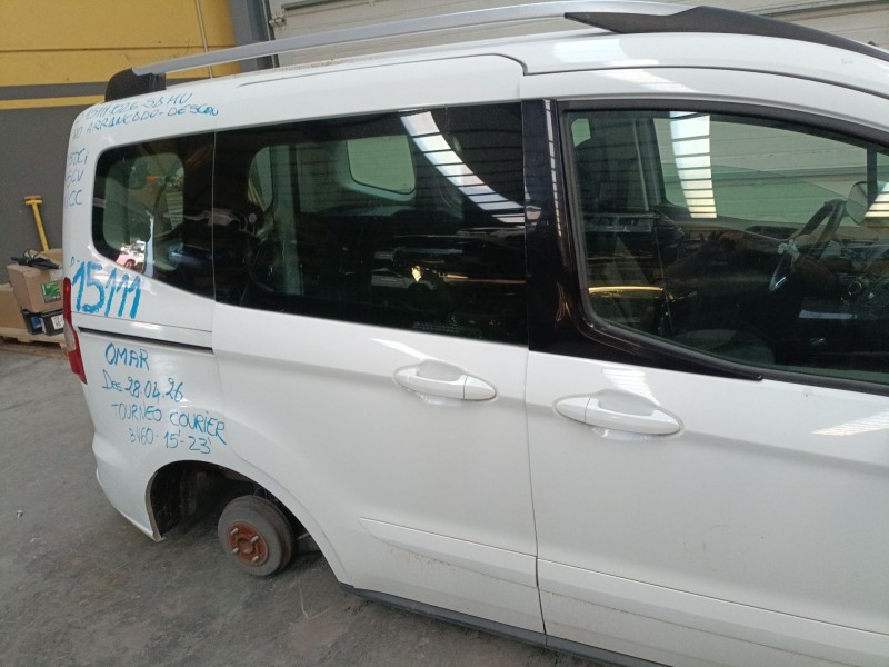 Recambio de puerta lateral corredera derecha para ford tourneo courier b460 monospace 1.5 tdci referencia OEM IAM   