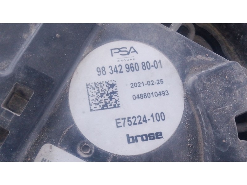 Recambio de electroventilador para opel vivaro c furgoneta (k0) 2.0 referencia OEM IAM   