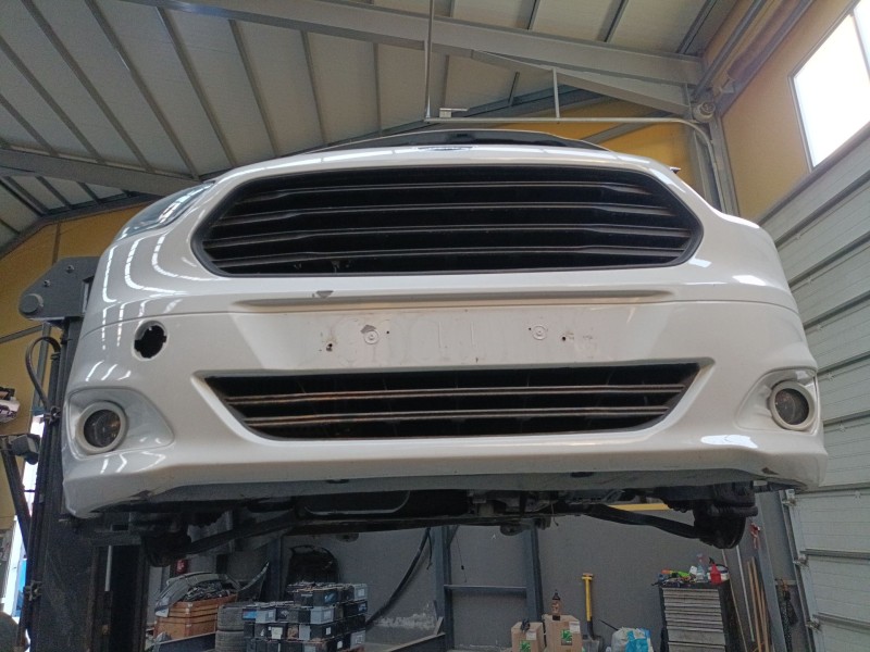 Recambio de paragolpes delantero para ford tourneo courier b460 monospace 1.5 tdci referencia OEM IAM   