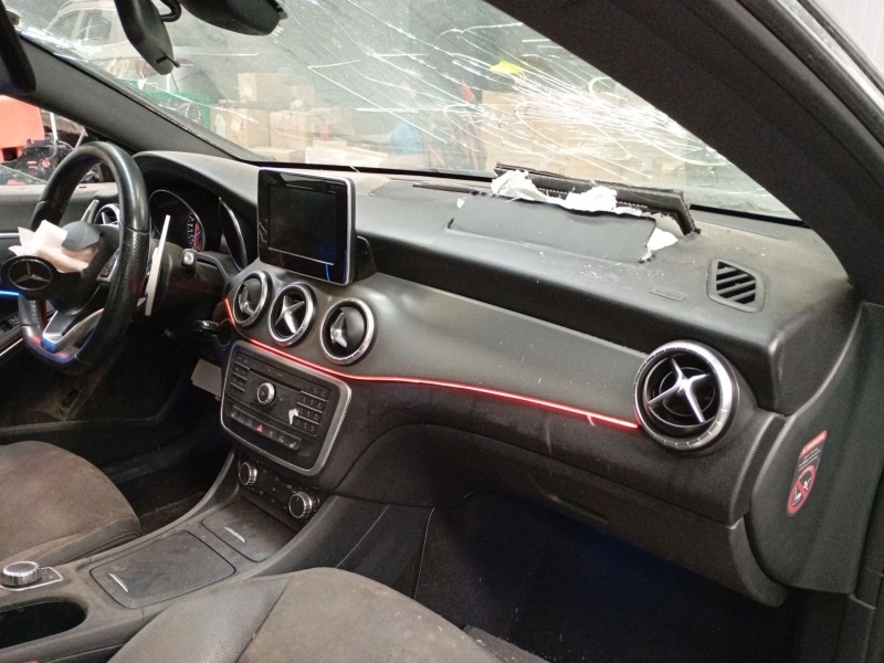 mercedes-benz cla coupé (c117) del año 2015