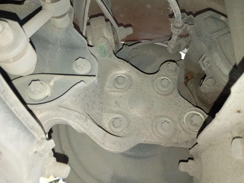 Recambio de mangueta trasera derecha para mercedes-benz cla coupé (c117) cla 200 cdi / d (117.308) referencia OEM IAM   