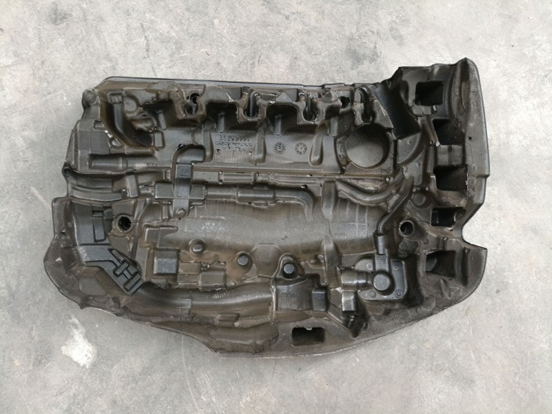 Recambio de tapa motor para volvo v40 cross country (526) d3 referencia OEM IAM   