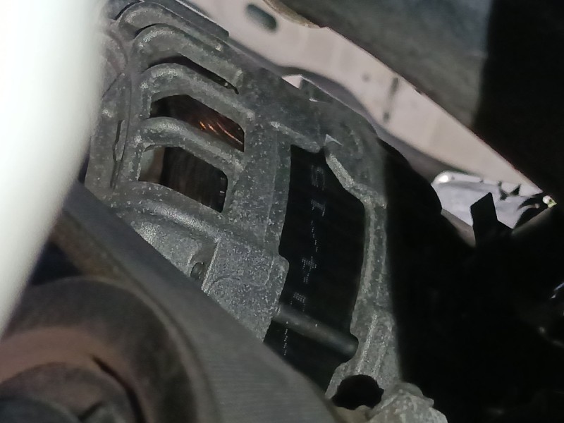 Recambio de alternador para volvo v40 cross country (526) d3 referencia OEM IAM   