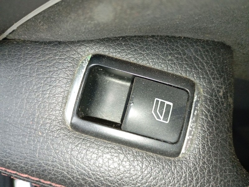 Recambio de mando elevalunas delantero derecho para mercedes-benz cla coupé (c117) cla 200 cdi / d (117.308) referencia OEM IAM 