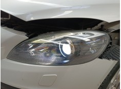 Recambio de faro izquierdo xenon para volvo v40 cross country (526) d3 referencia OEM IAM   