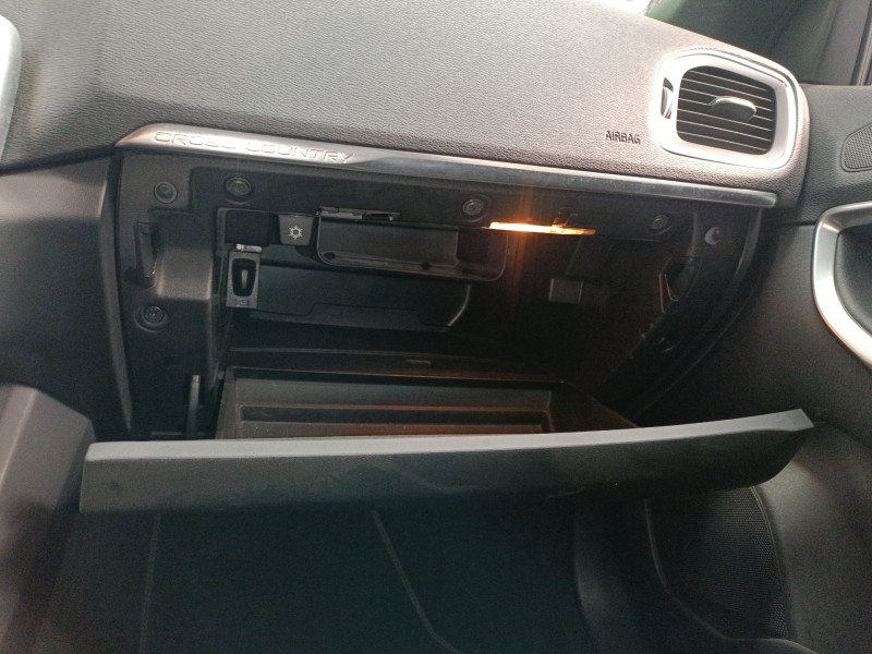 Recambio de guantera para volvo v40 cross country (526) d3 referencia OEM IAM   