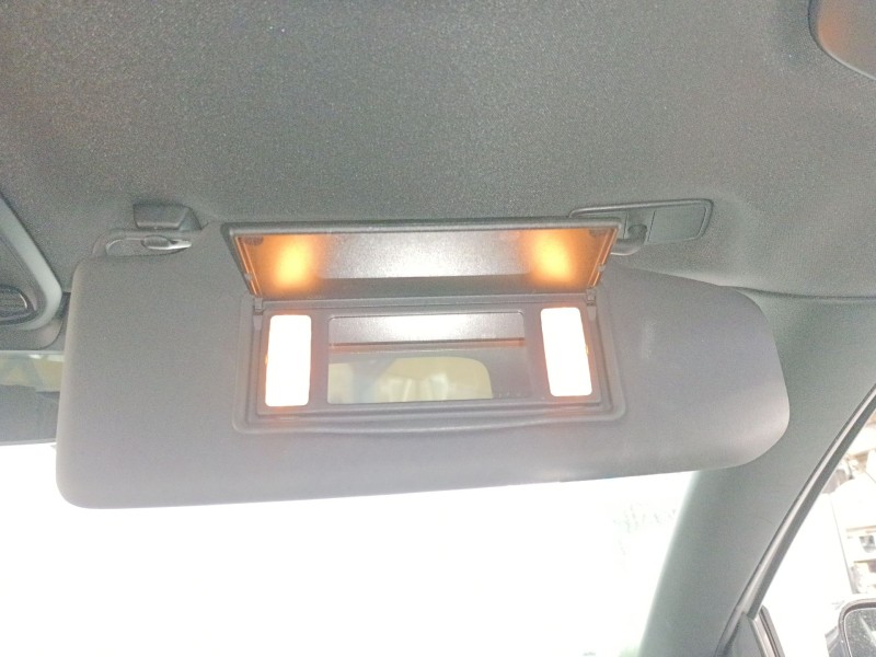 Recambio de parasol derecho para volvo v40 cross country (526) d3 referencia OEM IAM   