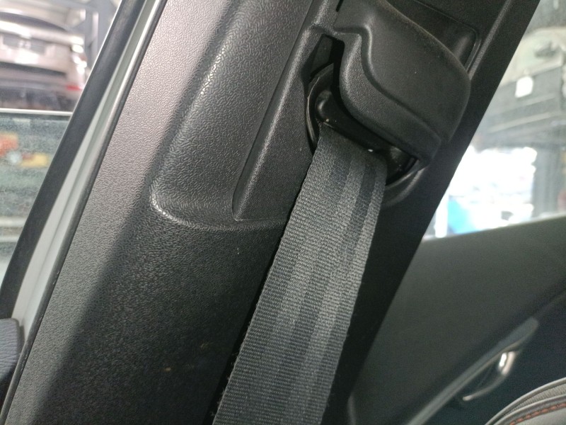 Recambio de cinturon seguridad delantero derecho para volvo v40 cross country (526) d3 referencia OEM IAM   