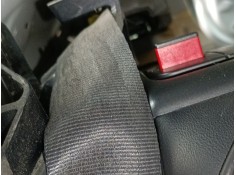 CINTURON SEGURIDAD TRASERO DERECHO 