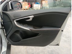 Recambio de guarnecido puerta delantera derecha para volvo v40 cross country (526) d3 referencia OEM IAM   