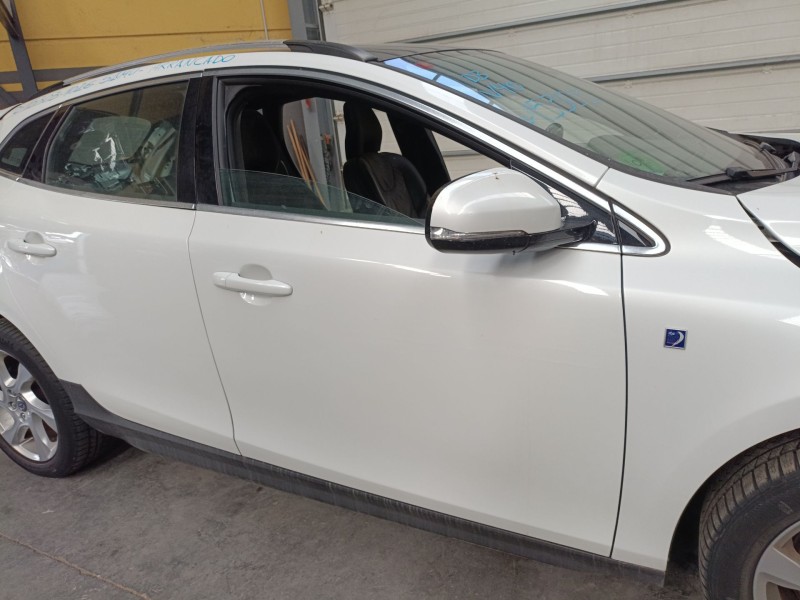 Recambio de puerta delantera derecha para volvo v40 cross country (526) d3 referencia OEM IAM   