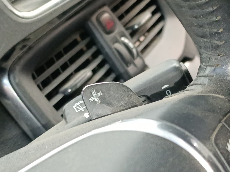 Recambio de volante para volvo v40 cross country (526) d3 referencia OEM IAM   