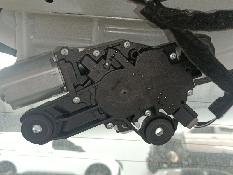 Recambio de motor limpia trasero para volvo v40 cross country (526) d3 referencia OEM IAM   