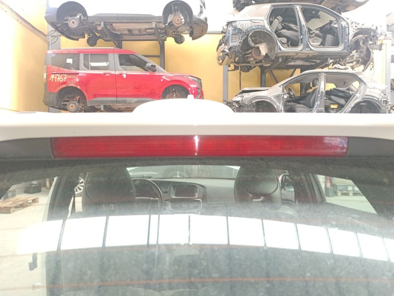 Recambio de luz central de freno para volvo v40 cross country (526) d3 referencia OEM IAM   