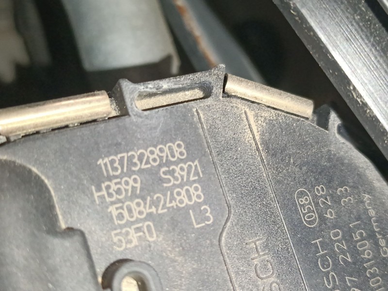 Recambio de motor limpia delantero para volvo v40 cross country (526) d3 referencia OEM IAM 1397220628 1390591376 