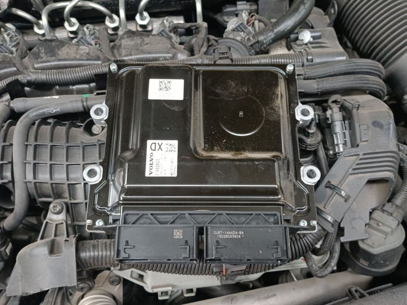 Recambio de centralita motor uce para volvo v40 cross country (526) d3 referencia OEM IAM 31452623 MB2797009612 