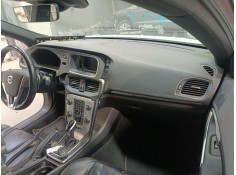 Recambio de salpicadero para volvo v40 cross country (526) d3 referencia OEM IAM    2