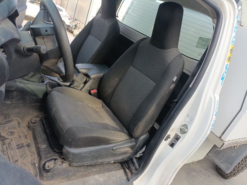 toyota hilux viii pick-up (_n1_) del año 2024