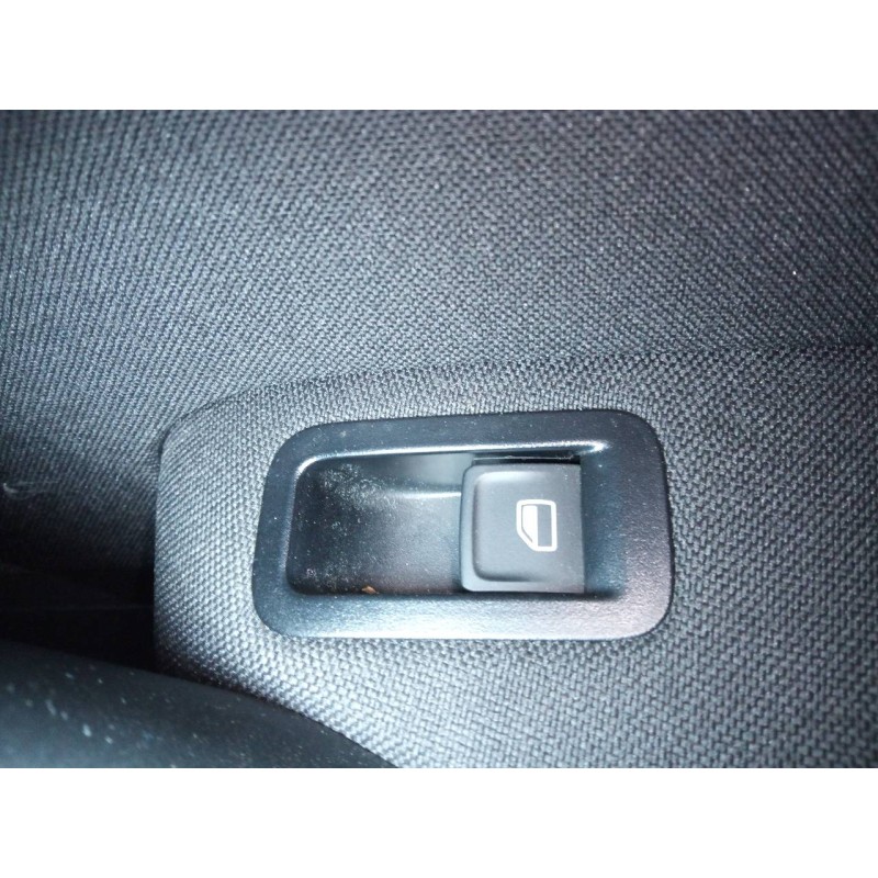 Recambio de mando elevalunas trasero derecho para volkswagen polo (6c1) comfortline bluemotion referencia OEM IAM   