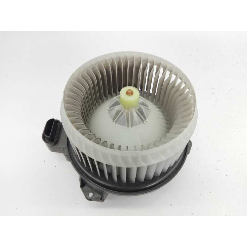 Recambio de ventilador calefaccion para toyota corolla (e15) sol referencia OEM IAM AV2727008103  