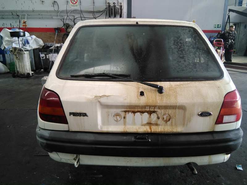 ford fiesta berl./courier del año 1995