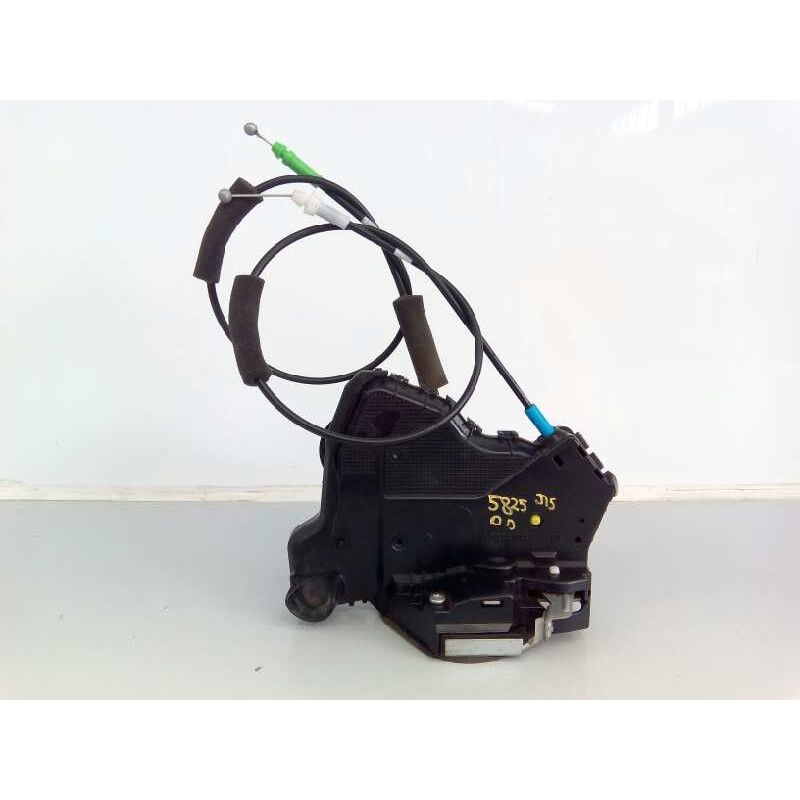 Recambio de cerradura puerta delantera derecha para toyota land cruiser (j15) basis referencia OEM IAM 4B5012311  