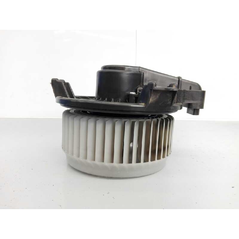 Recambio de ventilador calefaccion para toyota land cruiser (j15) basis referencia OEM IAM 8710360400 1163602840 