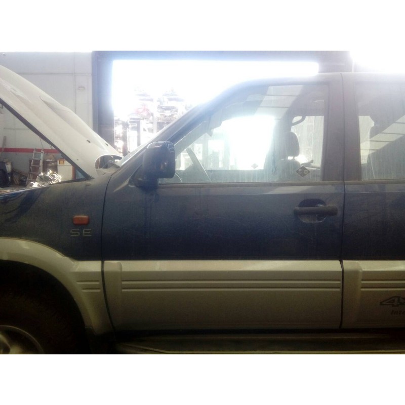 Recambio de puerta delantera izquierda para nissan terrano/terrano.ii (r20) aventura referencia OEM IAM   