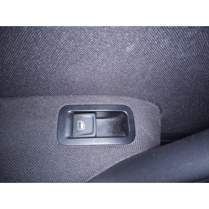 Recambio de mando elevalunas trasero izquierdo para volkswagen polo (6c1) comfortline bluemotion referencia OEM IAM   