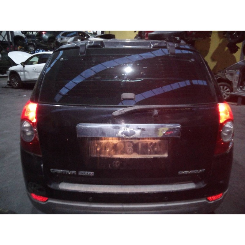 Recambio de porton trasero para chevrolet captiva 2.0 vcdi lt referencia OEM IAM   