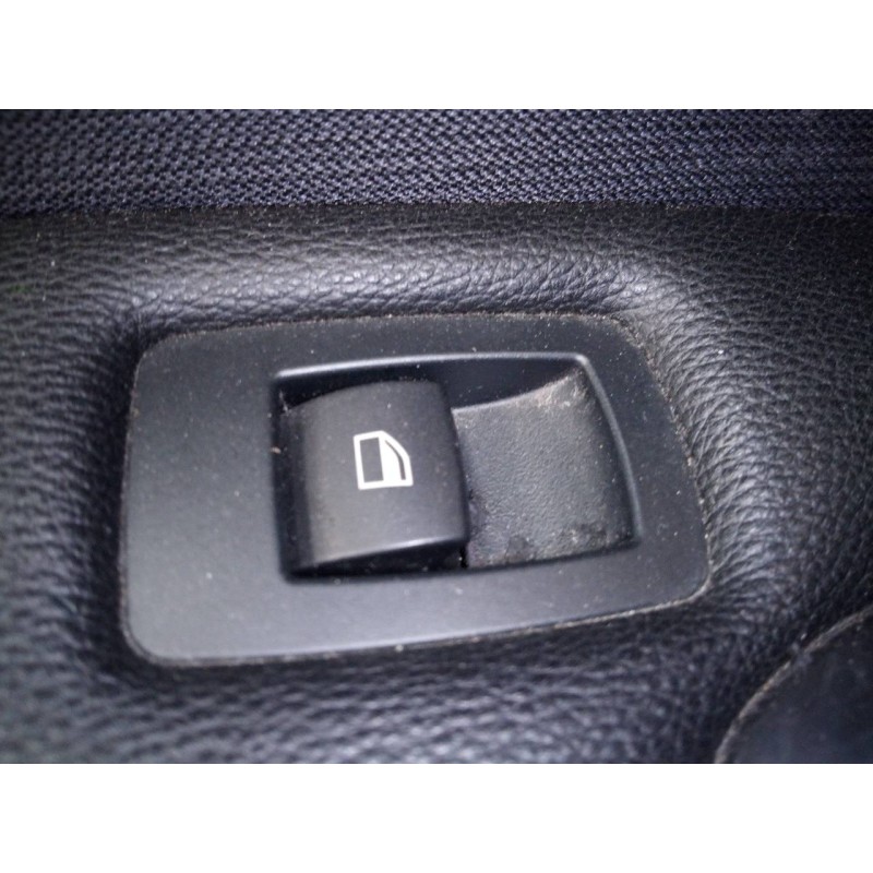 Recambio de mando elevalunas trasero izquierdo para bmw serie 3 touring (e91) 318d referencia OEM IAM   