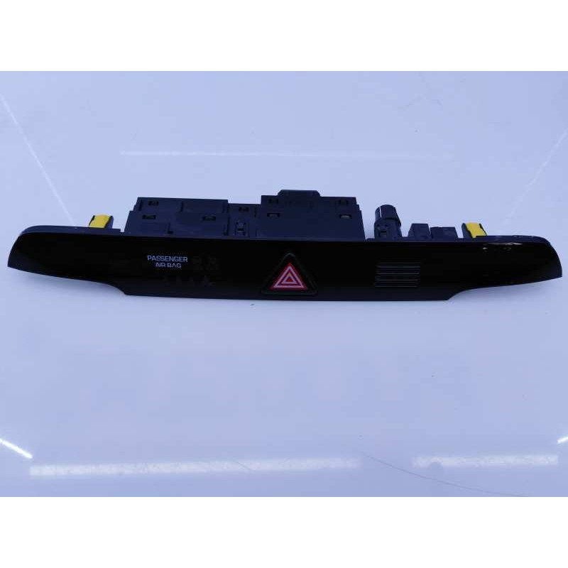 Recambio de warning para hyundai tucson essence bluedrive 2wd referencia OEM IAM 93700D7100 3D136A1000 