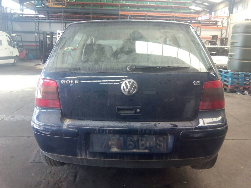 volkswagen golf iv berlina (1j1) del año 2001