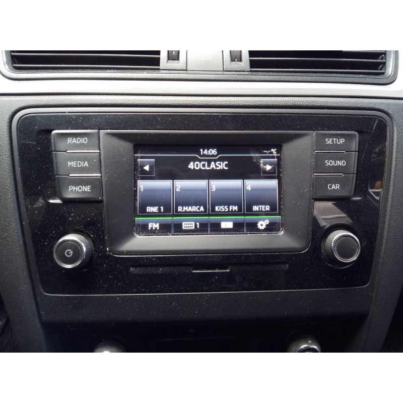 Recambio de sistema audio / radio cd para skoda rapid active referencia OEM IAM   