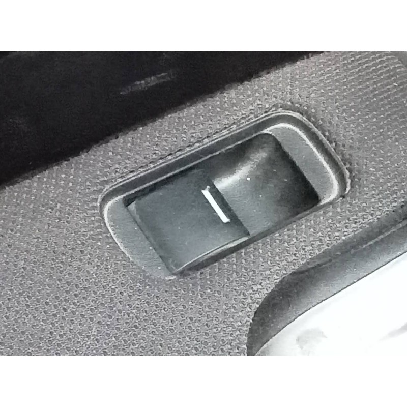 Recambio de mando elevalunas trasero izquierdo para honda cr-v (re) elegance referencia OEM IAM   