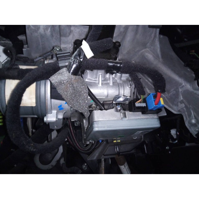 Recambio de columna direccion para jeep renegade limited 4wd referencia OEM IAM 30216F4B1  