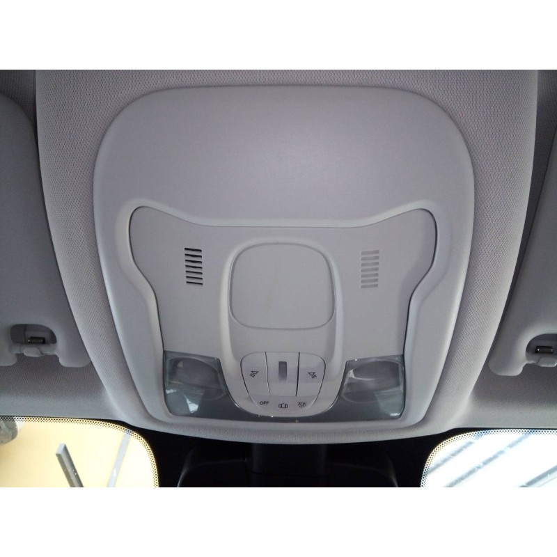 Recambio de luz interior para jeep renegade limited 4wd referencia OEM IAM   