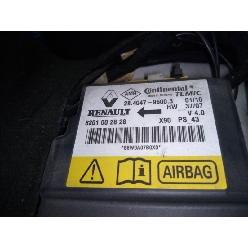 Recambio de centralita airbag para dacia sandero laureate referencia OEM IAM 8201002828  