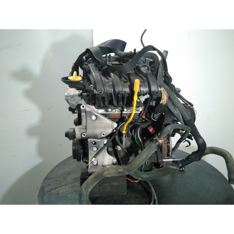 Recambio de motor completo para dacia sandero laureate referencia OEM IAM D4F732  